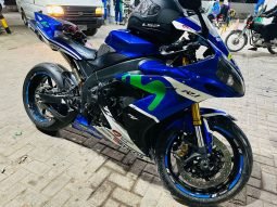 
										2008 R1 Yamaha full									