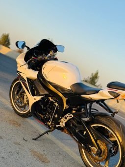 
										2013 gsxr600 Suzuki full									