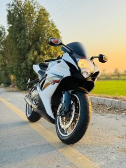 
										2013 gsxr600 Suzuki full									