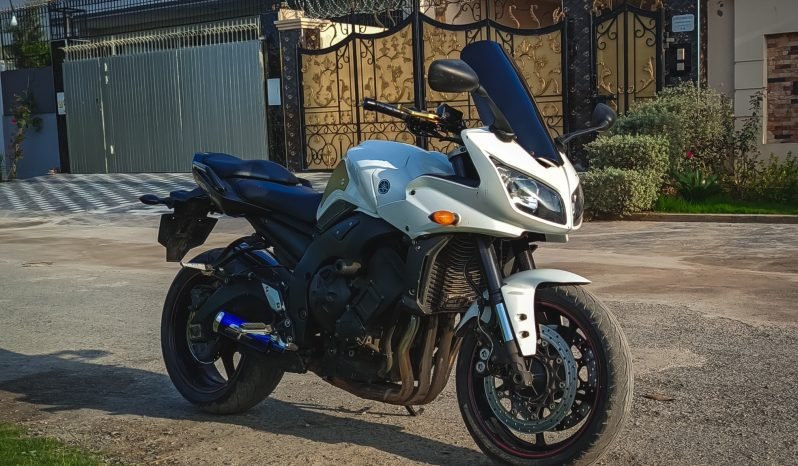
								2013 FZ1 Yamaha ABS full									